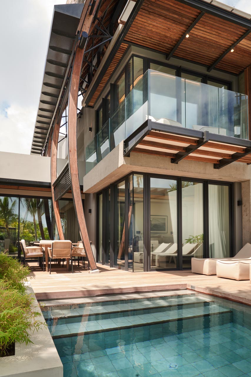 Пляжная вилла Lux* с бассейном отеля LUX GRAND BAIE RESORT & RESIDENCES Пляжная вилла Lux* с бассейном