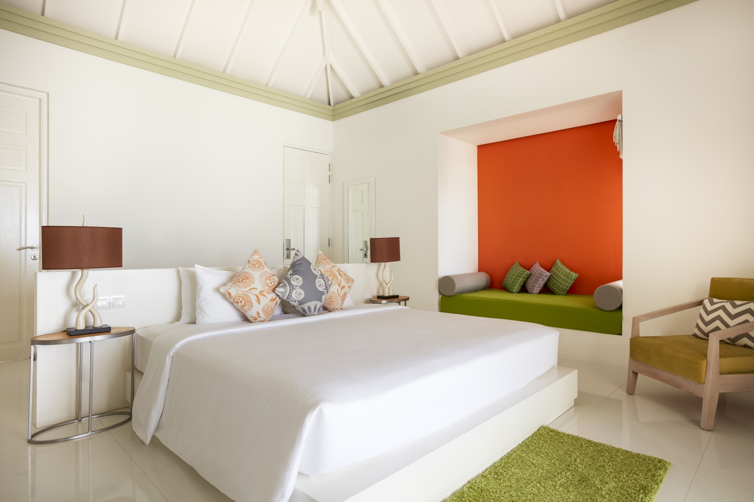 Большая пляжная вилла отеля SUN SIYAM OLHUVELI MALDIVES (EX. OLHUVELI BEACH RESORT) Большая пляжная вилла