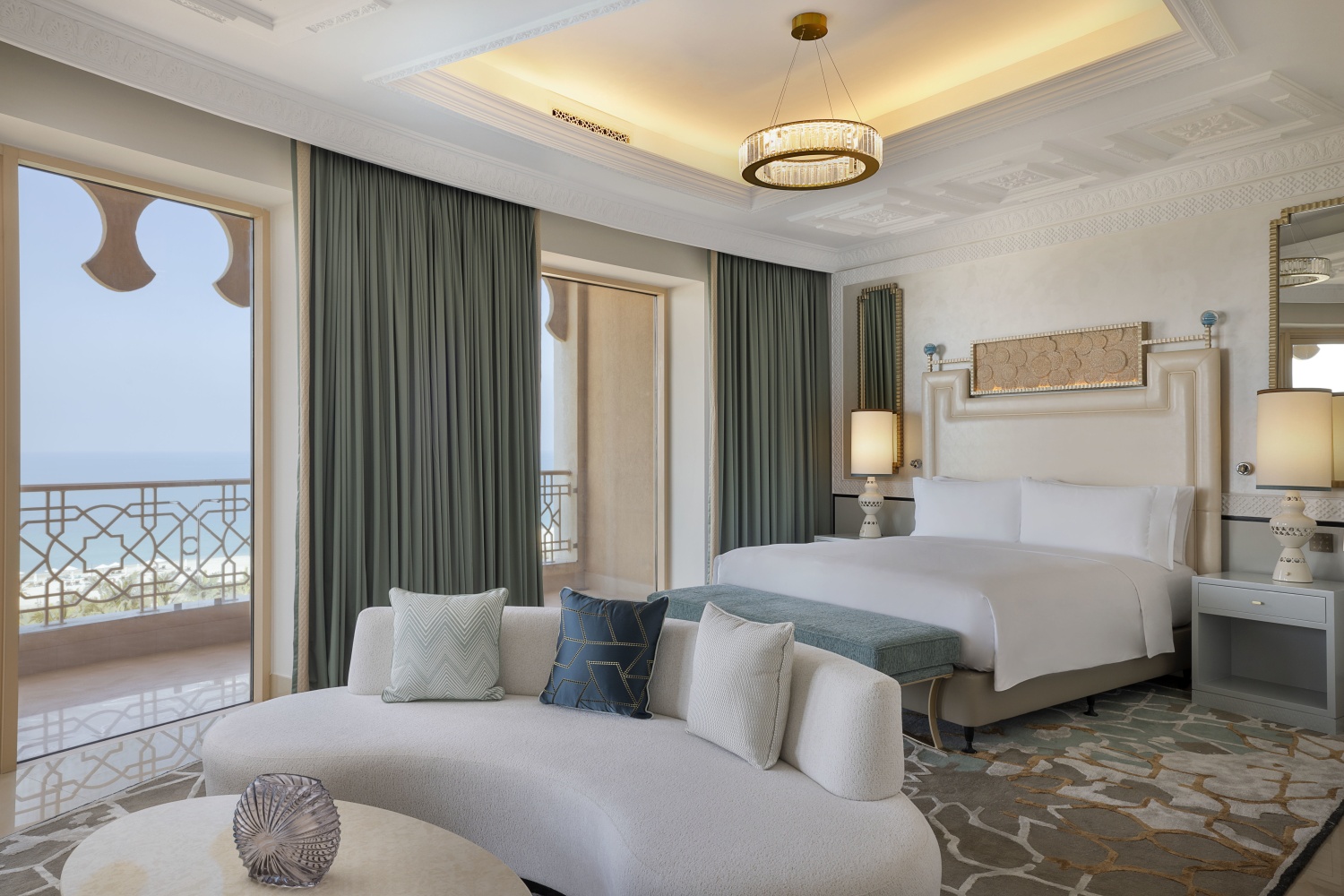 Номер King Premier с видом на океан отеля WALDORF ASTORIA RAS AL KHAIMAH Номер King Premier с видом на океан