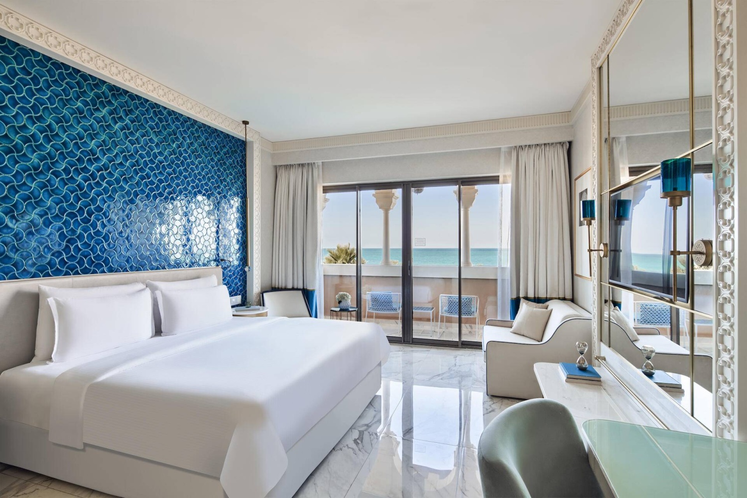 Номер Делюкс с видом на море отеля RIXOS PREMIUM SAADIYAT ISLAND Номер Делюкс с видом на море