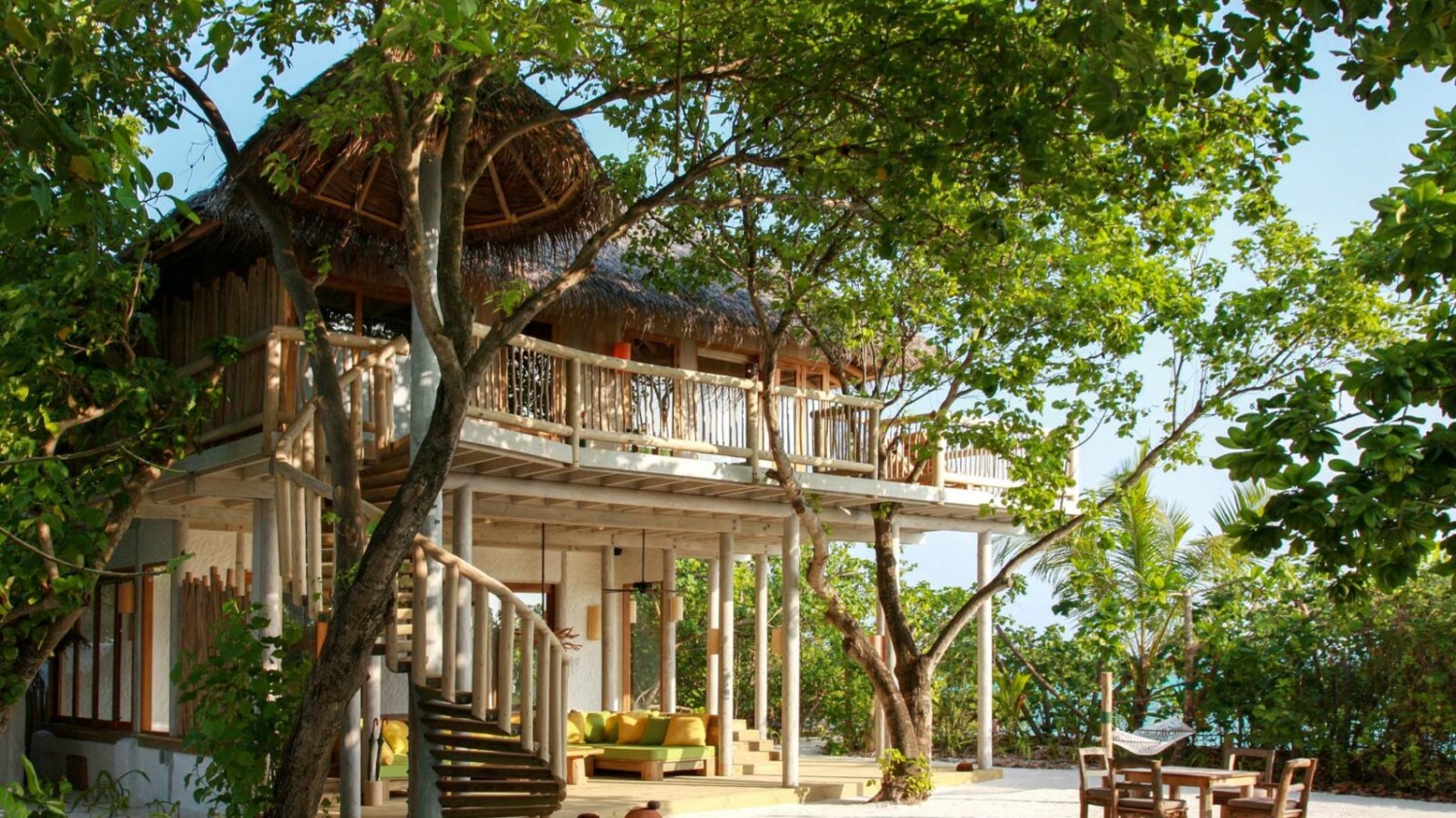 Ретрит с тремя спальнями и видом на восход отеля SONEVA FUSHI RESORT & SPA Ретрит с тремя спальнями и видом на восход