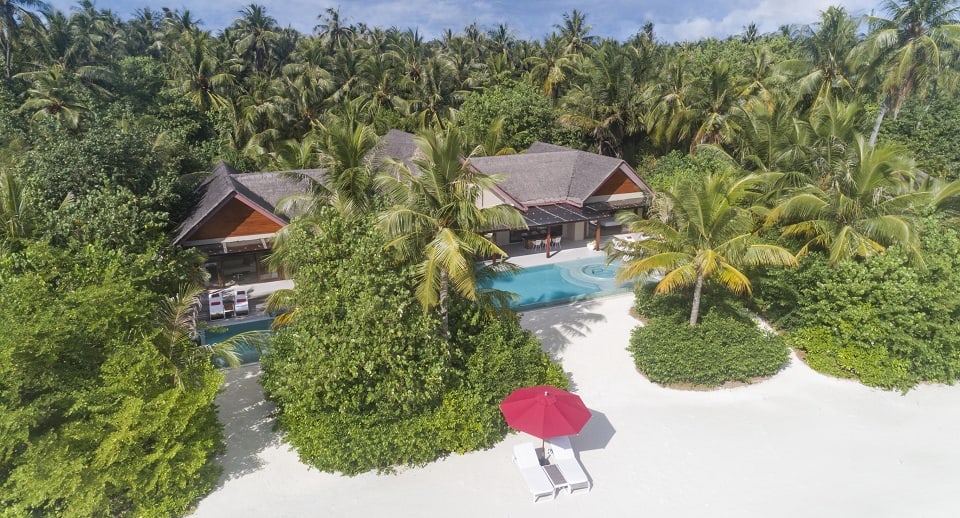 Пляжный павильон с тремя спальнями с бассейном отеля NIYAMA PRIVATE ISLANDS MALDIVES (EX. NIYAMA MALDIVES) Пляжный павильон с тремя спальнями с бассейном