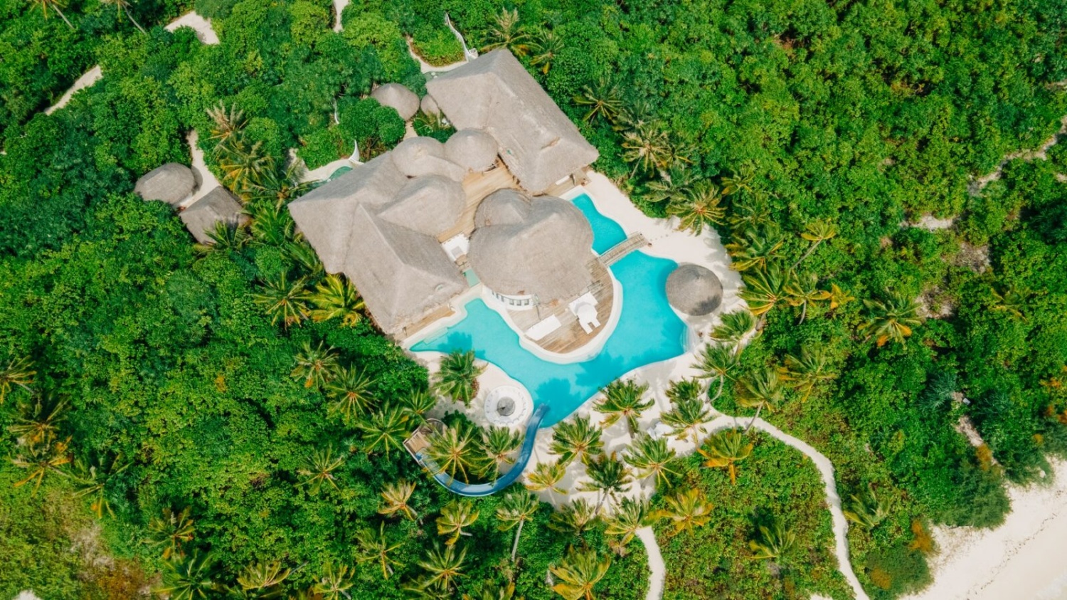 Пляжная резиденция Reserve с четырьмя спальнями и водной горкой отеля SONEVA JANI RESORT Пляжная резиденция Reserve с четырьмя спальнями и водной горкой