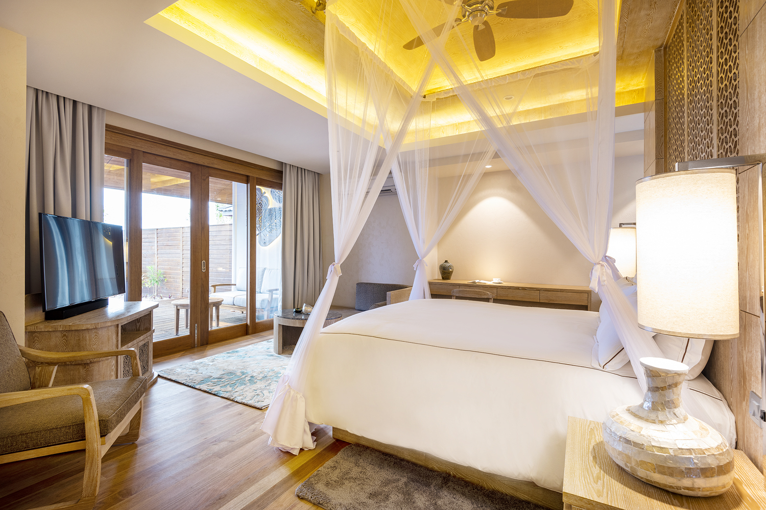 Пляжная резиденция с бассейном отеля LILY BEACH RESORT & SPA Пляжная резиденция с бассейном