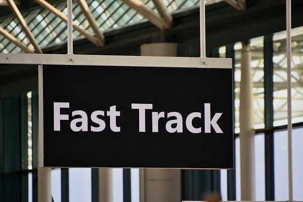 Частные трансферы, лаунжи, Fast Track: детали, которые решают всё