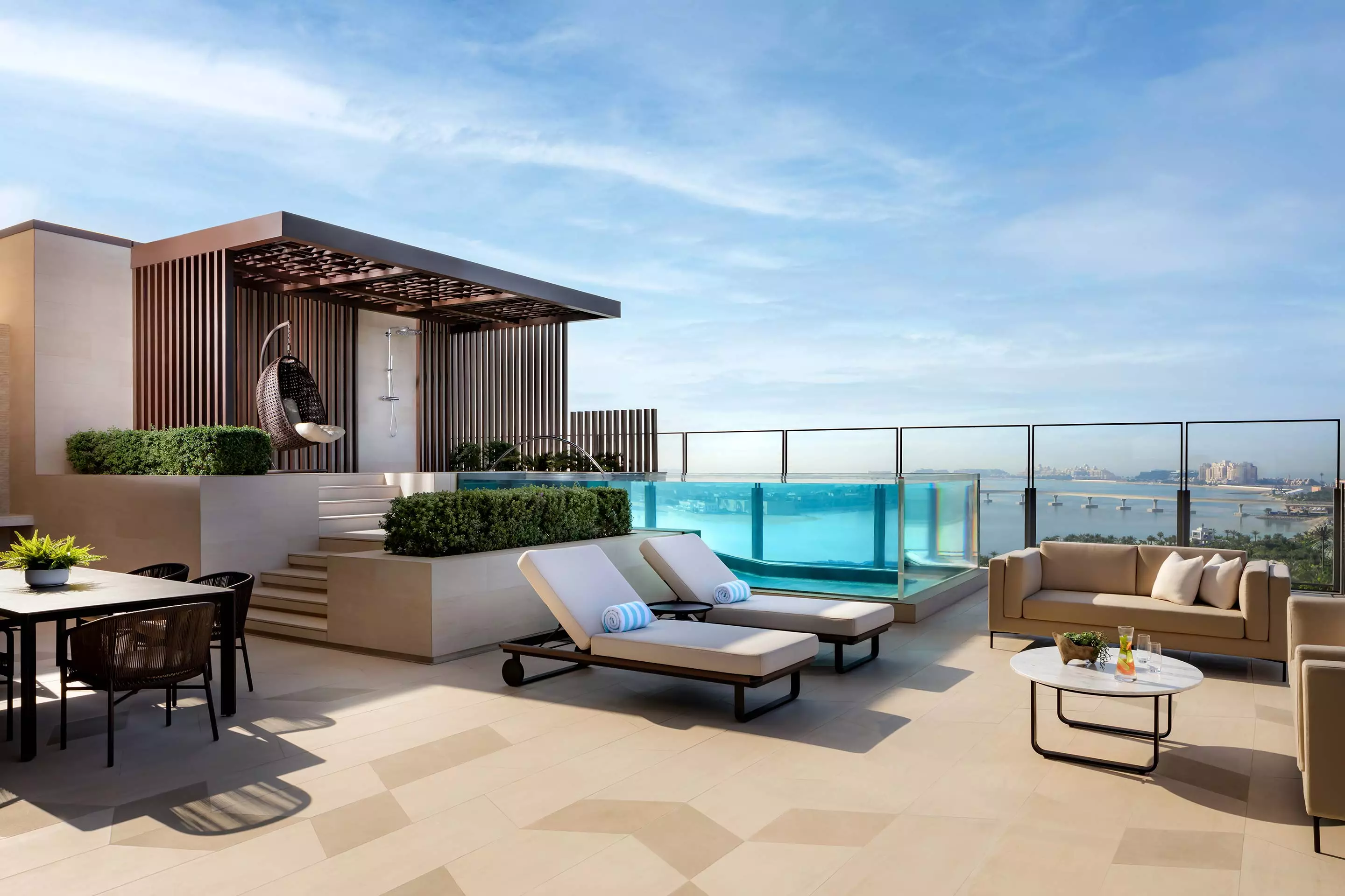 Люкс Sky Pool Villa с видом на пальмы отеля ATLANTIS THE ROYAL Люкс Sky Pool Villa с видом на пальмы