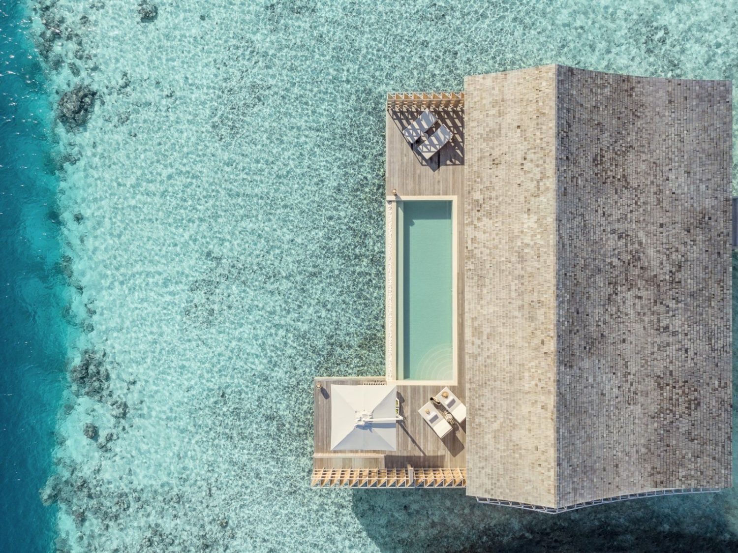 Водная резиденция с двумя спальнями отеля KUDADOO MALDIVES PRIVATE ISLAND Водная резиденция с двумя спальнями