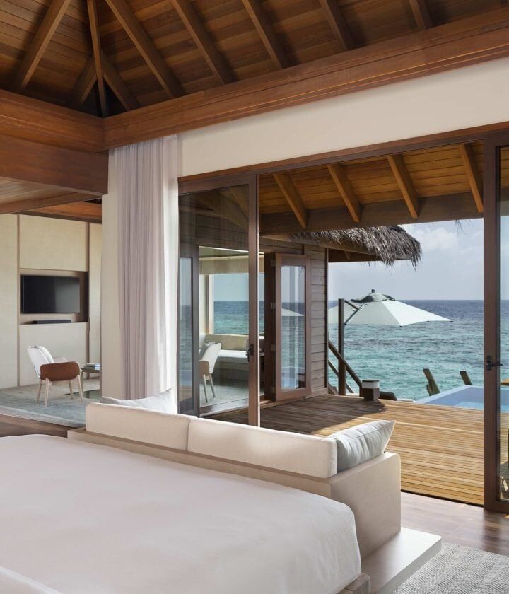 Океанский бунгало с бассейном отеля HUVAFEN FUSHI MALDIVES Океанский бунгало с бассейном