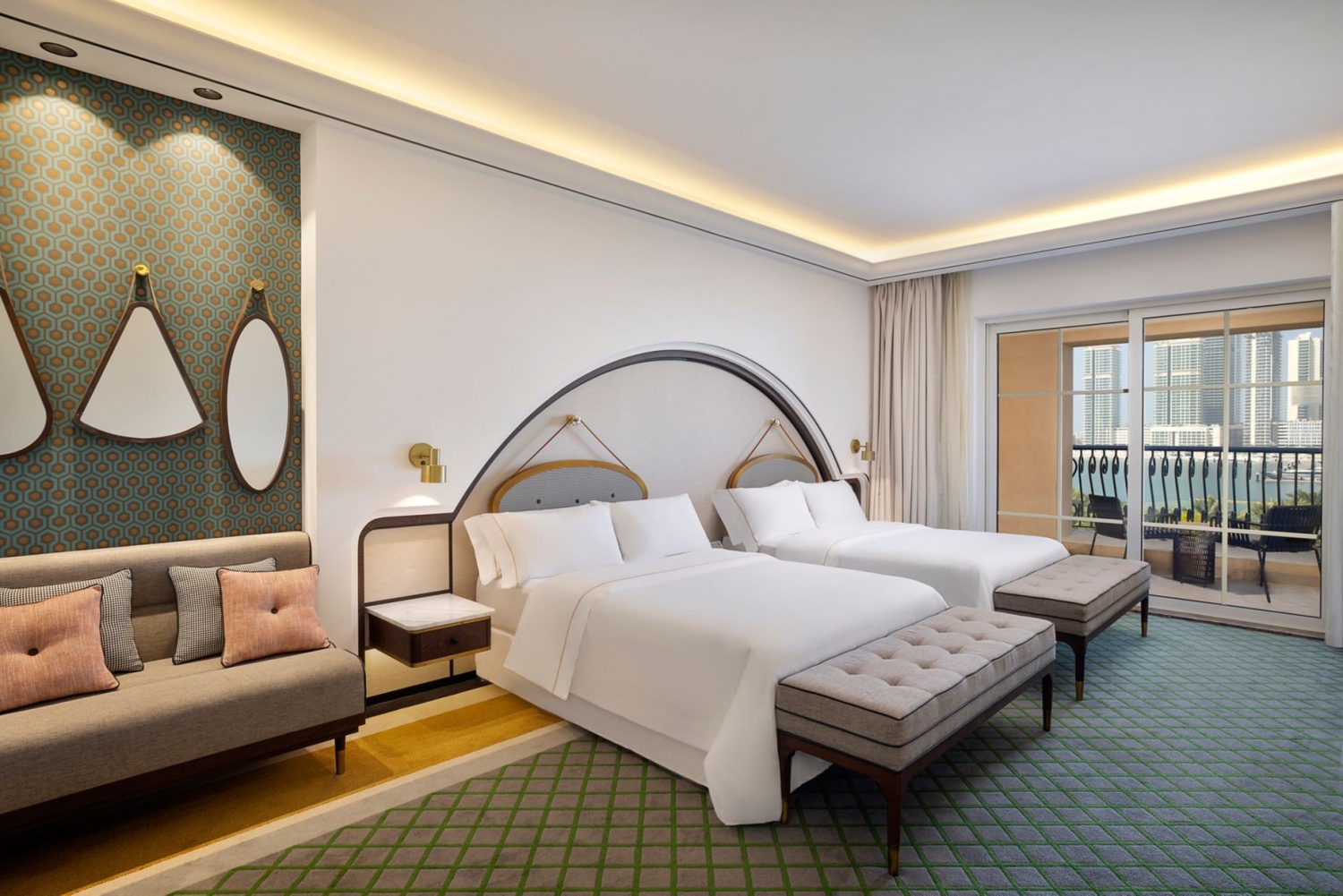 Клубный люкс Westin с видом на море отеля THE WESTIN DUBAI MINA SEYAHI BEACH RESORT & MARINA Клубный люкс Westin с видом на море