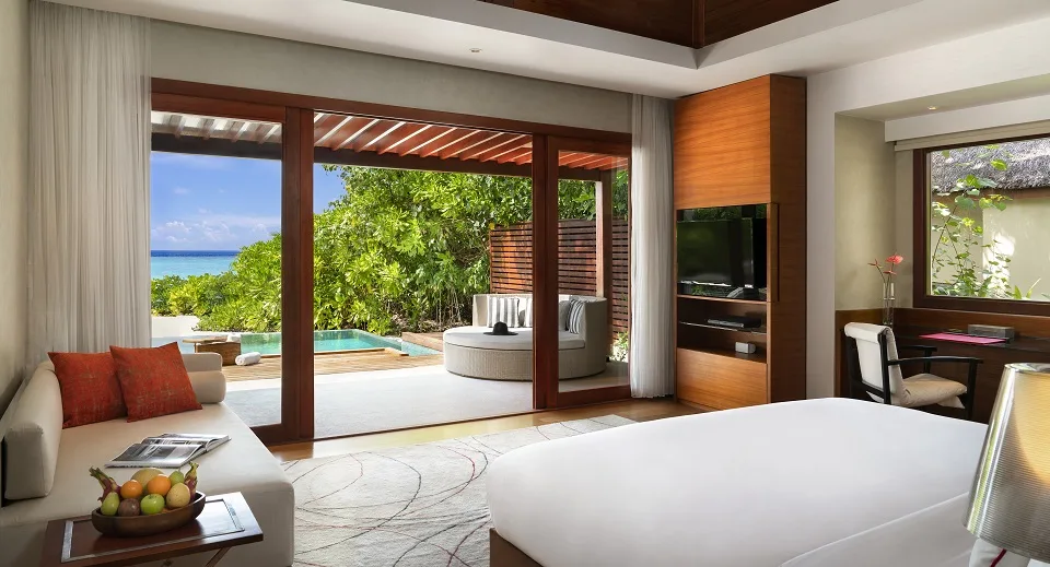 Семейная пляжная вилла с бассейном отеля NIYAMA PRIVATE ISLANDS MALDIVES (EX. NIYAMA MALDIVES) Семейная пляжная вилла с бассейном