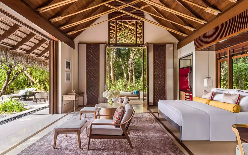 Пляжная вилла с бассейном отеля ONE & ONLY REETHI RAH Пляжная вилла с бассейном