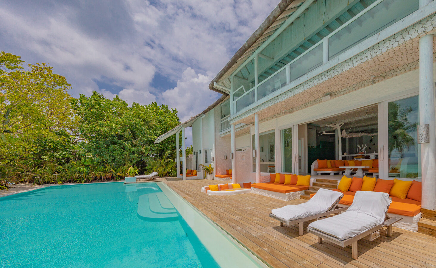 Резиденция с тремя спальнями (Вилла 1) отеля SONEVA FUSHI RESORT & SPA Резиденция с тремя спальнями (Вилла 1)
