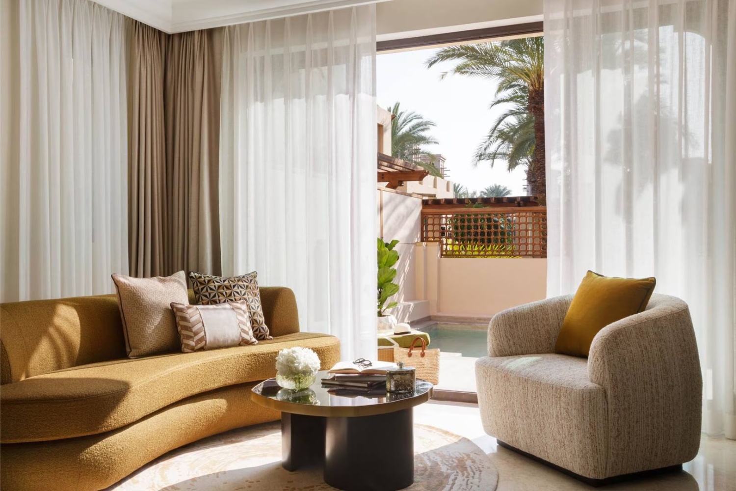 Вилла Malakiya с тремя спальнями отеля MADINAT JUMEIRAH DAR AL MASYAF Вилла Malakiya с тремя спальнями