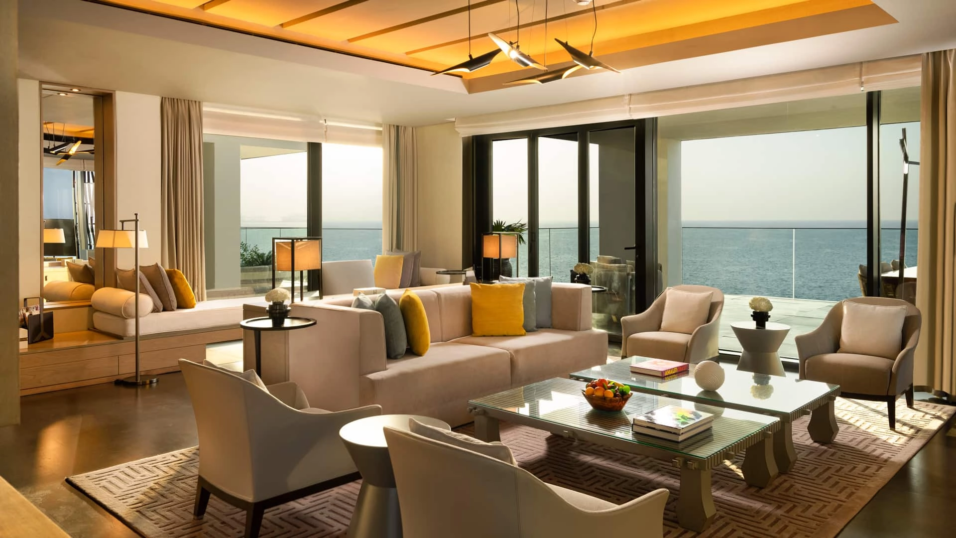Президентский люкс Harmony Oceanfront с тремя спальнями отеля BANYAN TREE DUBAI (EX. CAESARS PALACE DUBAI) Президентский люкс Harmony Oceanfront с тремя спальнями