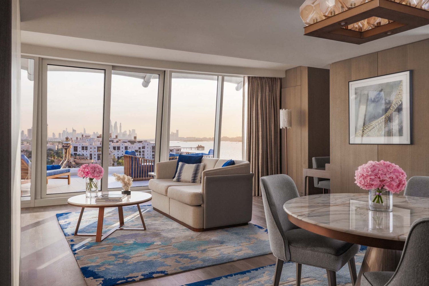 Люкс Ocean с двумя спальнями отеля JUMEIRAH BEACH HOTEL Люкс Ocean с двумя спальнями