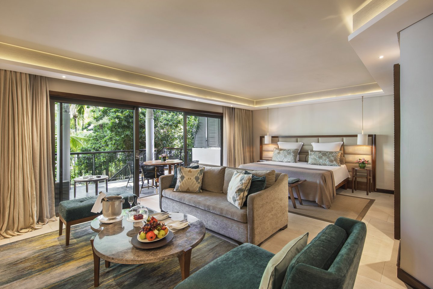 Тропический люкс отеля ROYAL PALM Тропический люкс