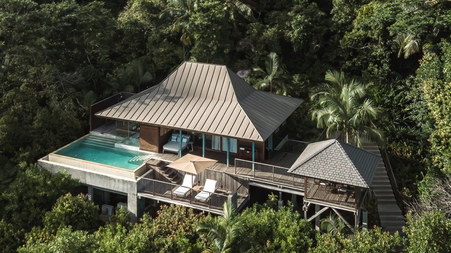 Вилла с видом на океан отеля FOUR SEASONS RESORT SEYCHELLES Вилла с видом на океан