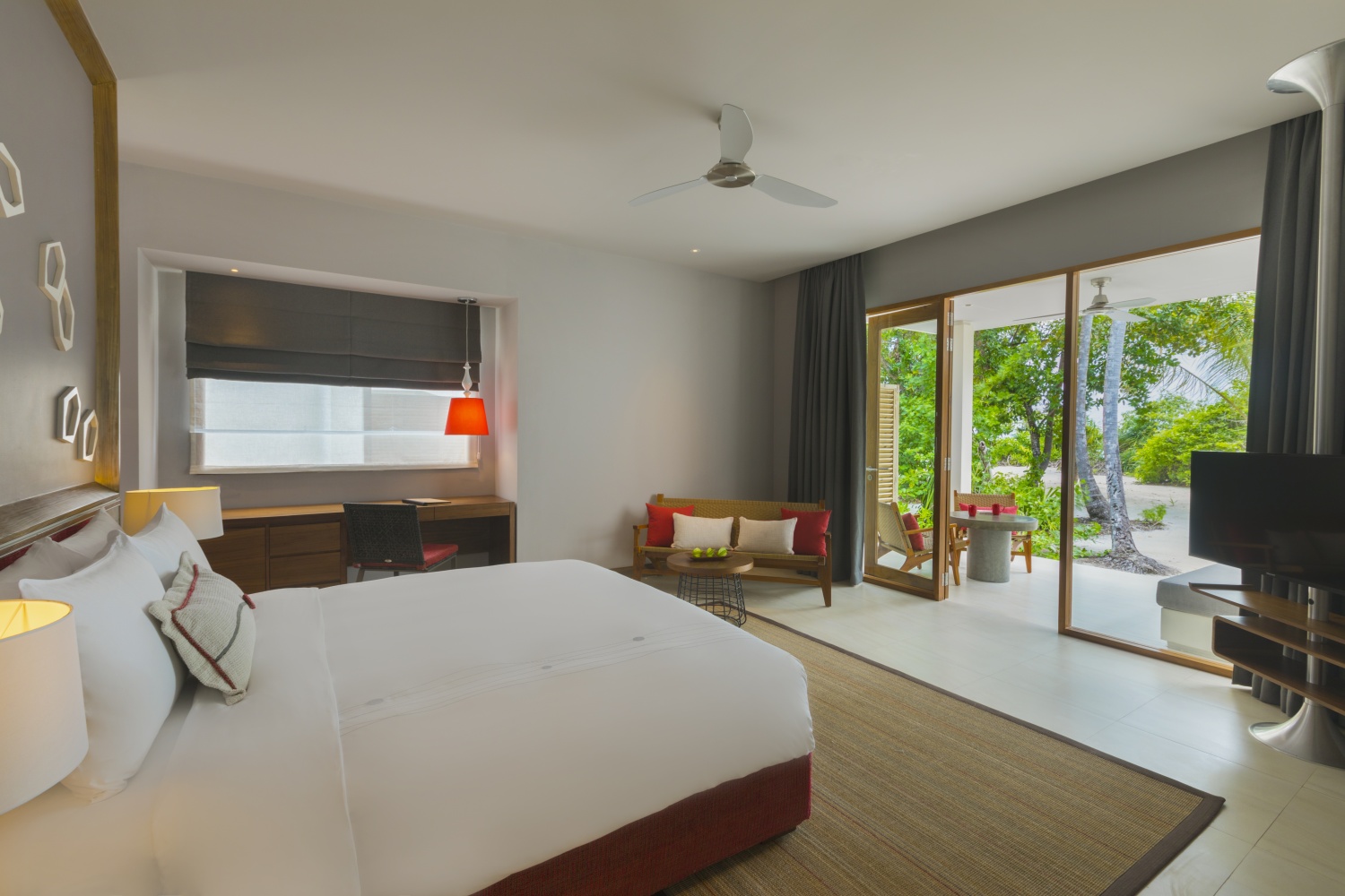 Пляжное бунгало делюкс отеля DHIGALI MALDIVES Пляжное бунгало делюкс