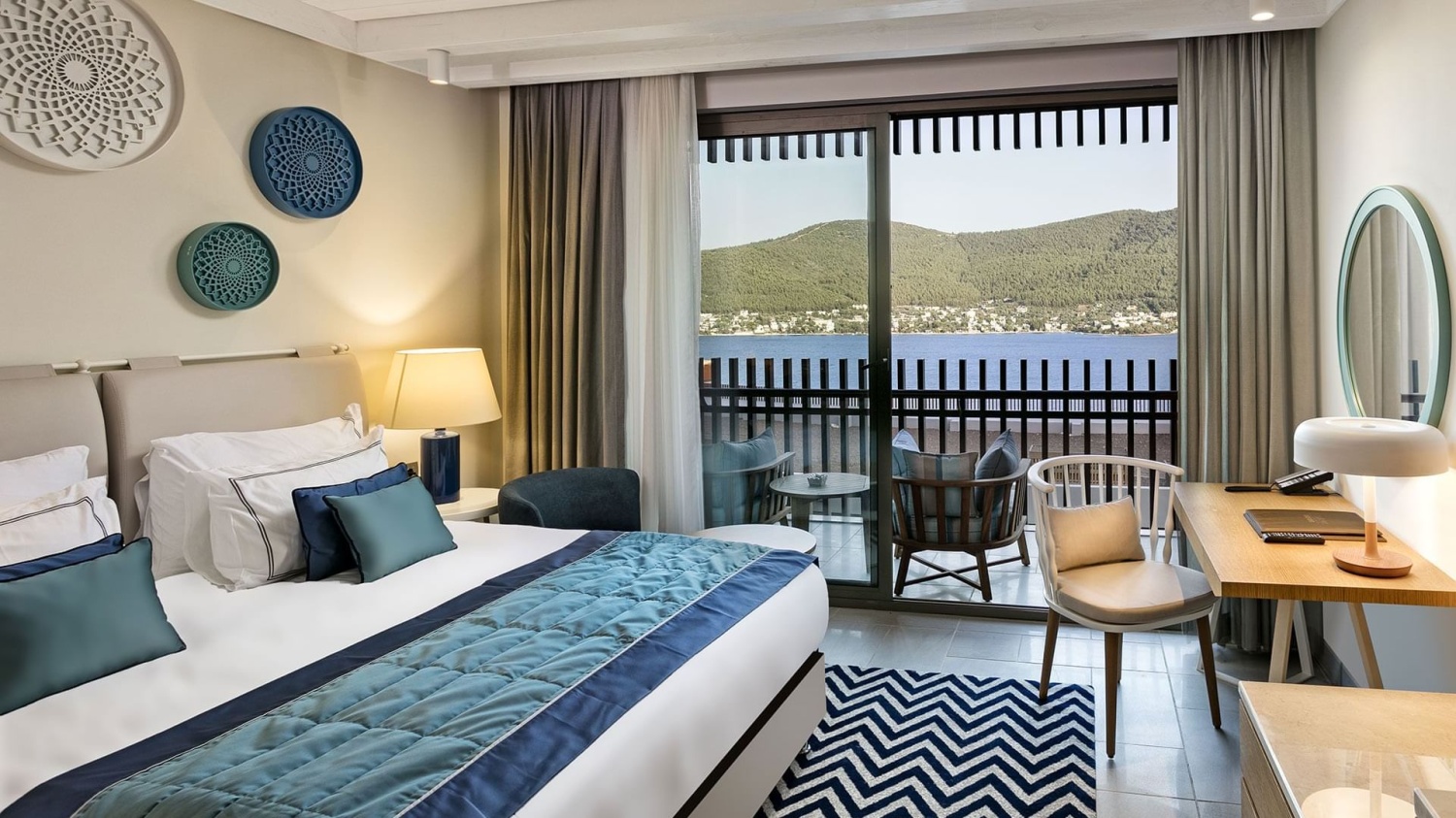 Семейный номер отеля TITANIC LUXURY COLLECTION BODRUM (EX. TITANIC DELUXE BODRUM) Семейный номер