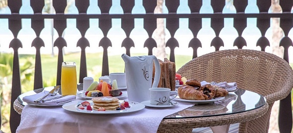 Десятки ресторанов и лаунжей на любой вкус - отель MADINAT JUMEIRAH DAR AL MASYAF