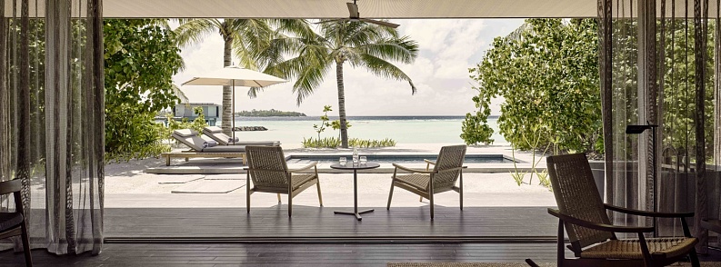  Пляжная вилла с бассейном и видом на закат в отеле PATINA MALDIVES FARI ISLANDS 5*, фото 2