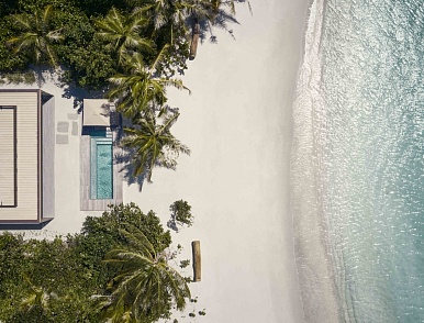  Пляжная вилла с бассейном и видом на закат в отеле PATINA MALDIVES FARI ISLANDS 5*, фото 3